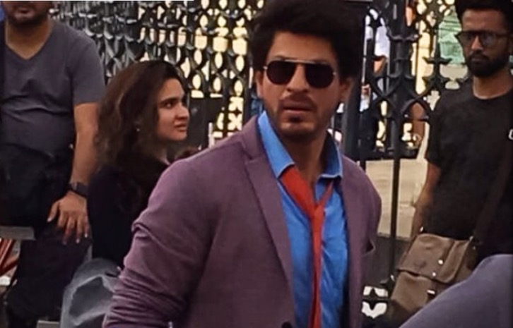 Shah Rukh Khan is in Prague and shooting for Imtiaz Ali’s ‘The Ring’