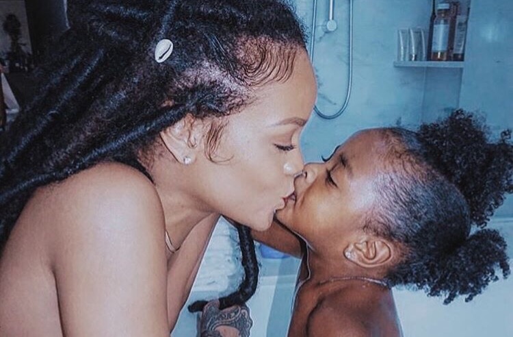 Rihanna strips naked in bathroom with niece