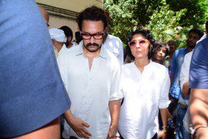 Mumbai: Aamir Khan along with wife and filmmaker Kiran Rao during the funeral of actress Reema Lagoo in Mumbai, on May 18, 2017. Reema died following a cardiac arrest at the Kokilaben Dhirubhai Ambani Hospital. (Photo: IANS)