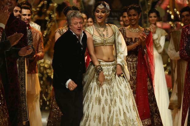 Rohit Bal targets Chandni Chowk boutique for ‘blatant plagiarism’