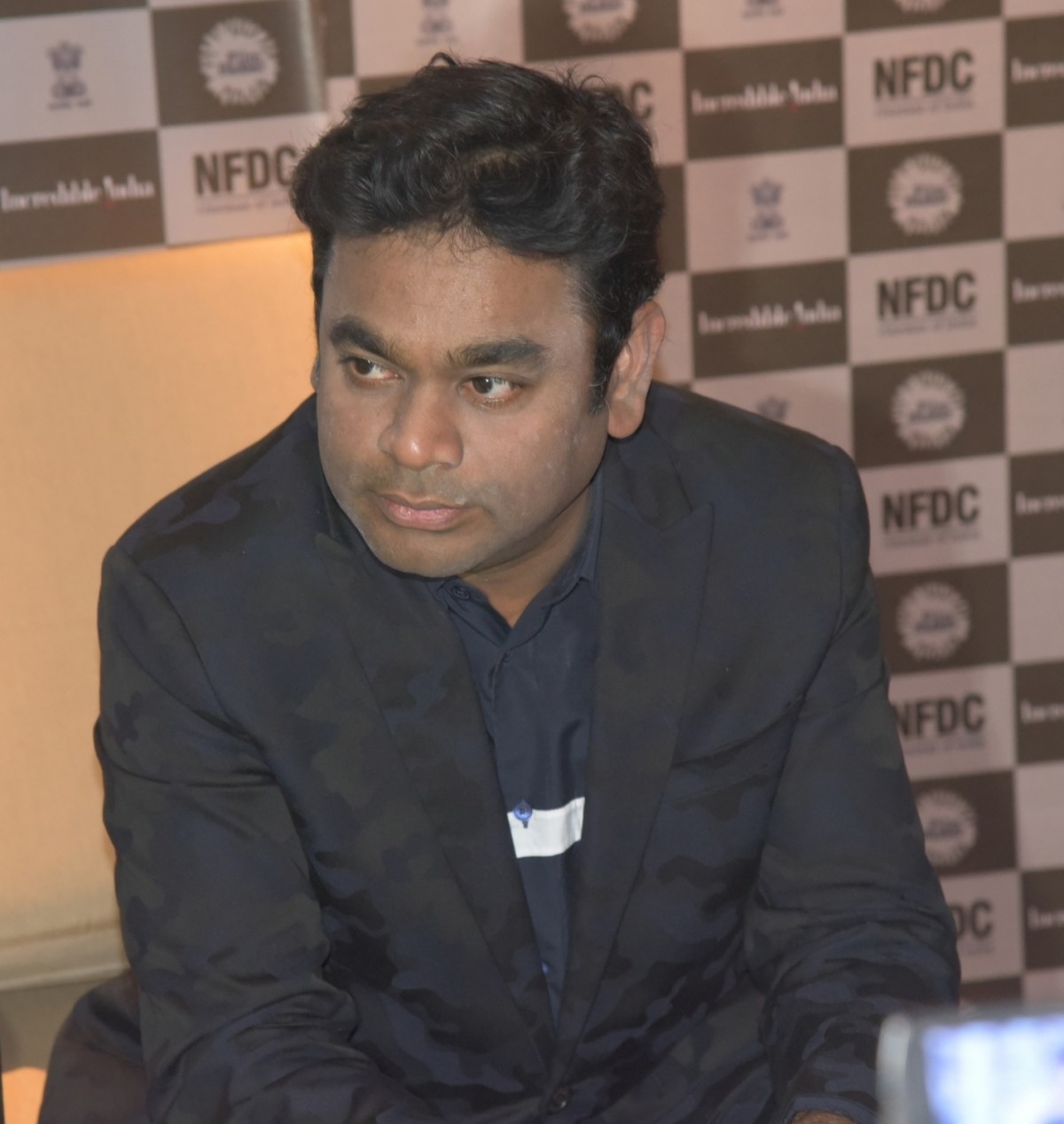Rahman trolled for singing ‘Tamil songs’ in London
