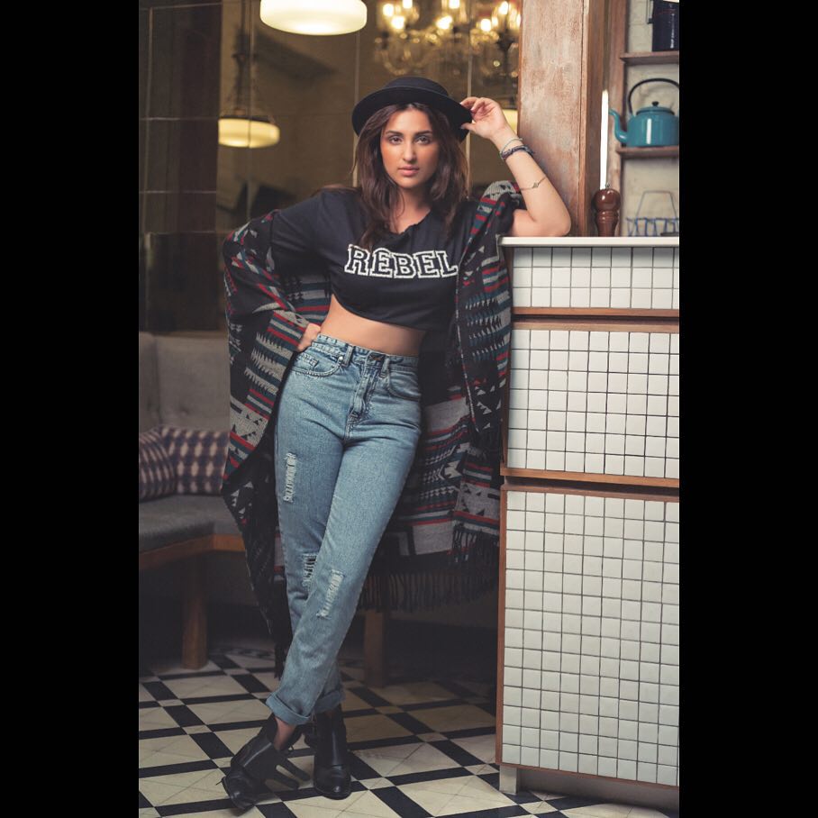 Watch !Parineeti Chopra Hot Pictures after her weight loss goes viral
